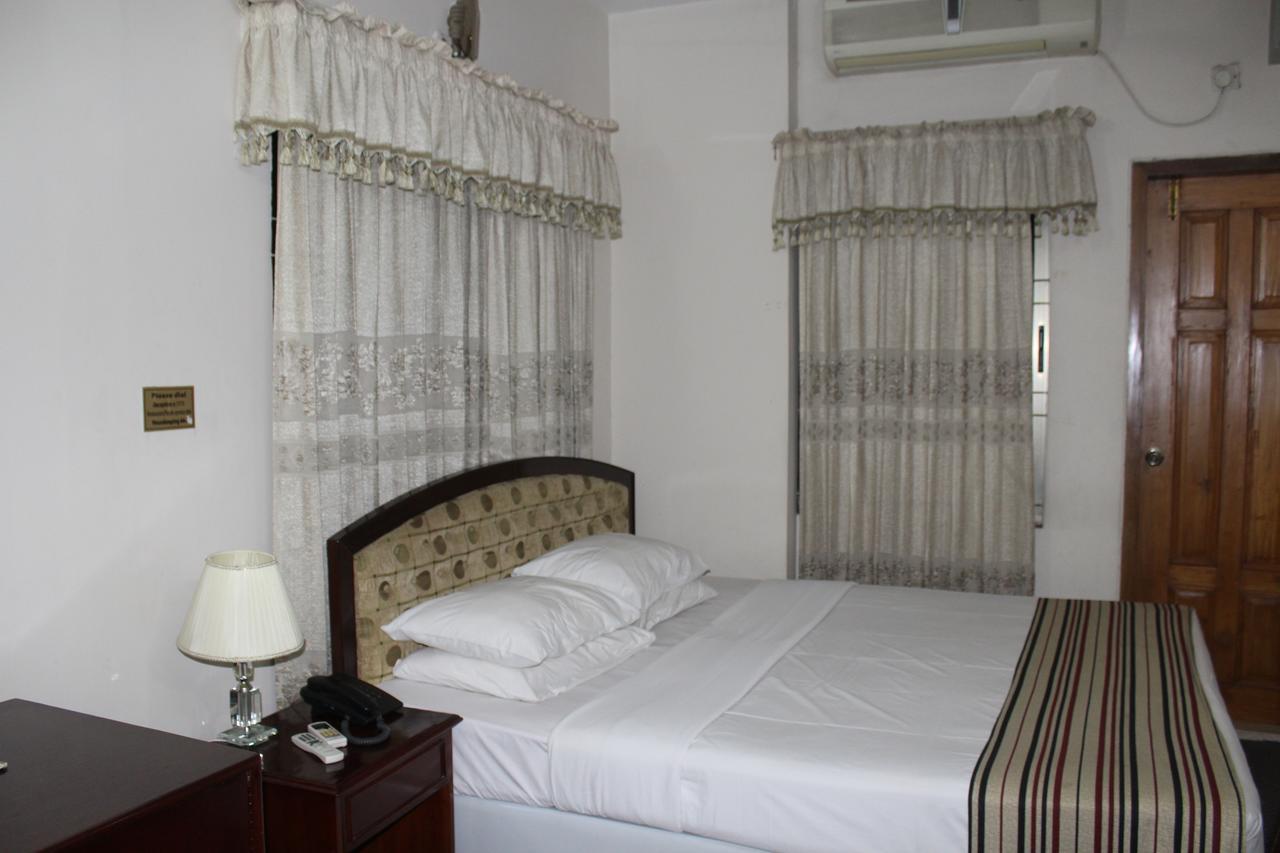 Hotel Uttara Dhaka Bagian luar foto